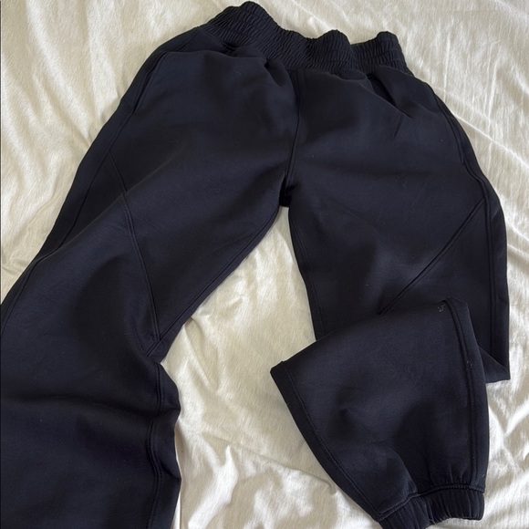 Abercrombie & Fitch Black Sweatpants Relaxed Fit Joggers - Picture 4 of 5